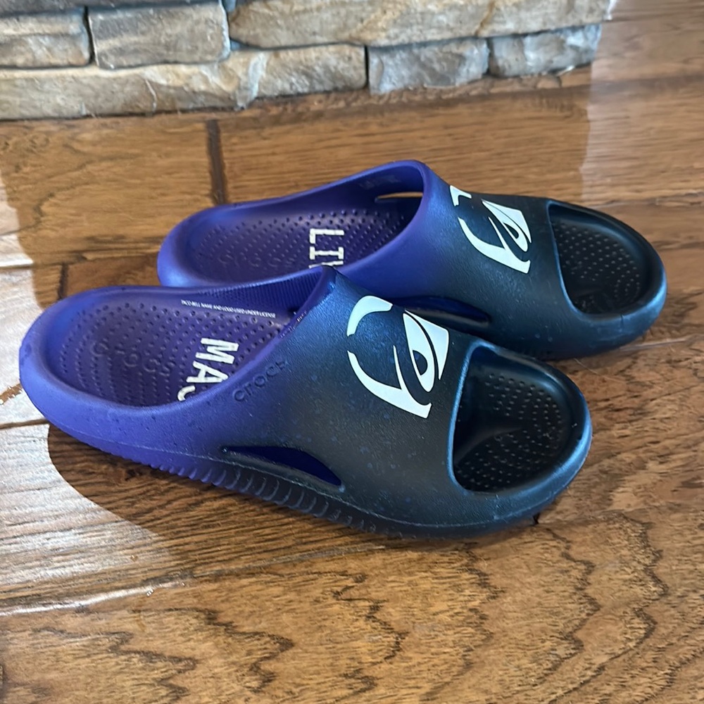 Crocs Mellow Slide Taco Bell Live Más Ultraviolet